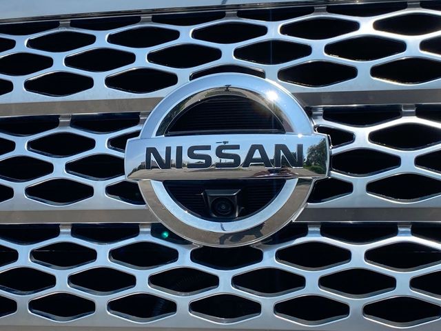 2017 Nissan Titan Platinum Reserve 31