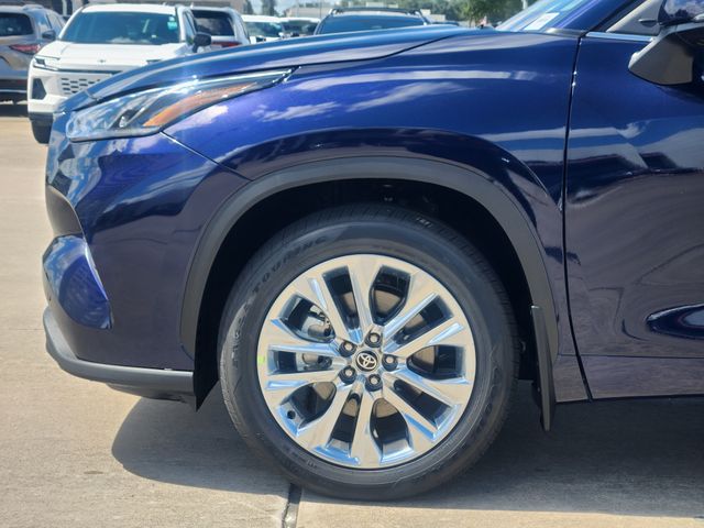 2026 Toyota Highlander Limited  at Don McGill Toyota