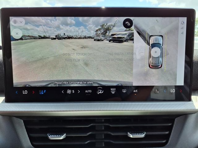 2025 Ford Explorer ST photo