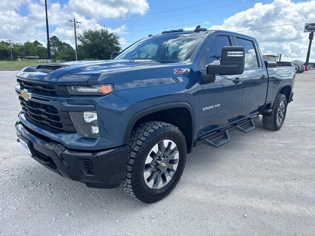 2024 Chevrolet Silverado 2500HD Custom Crew Cab 4WD