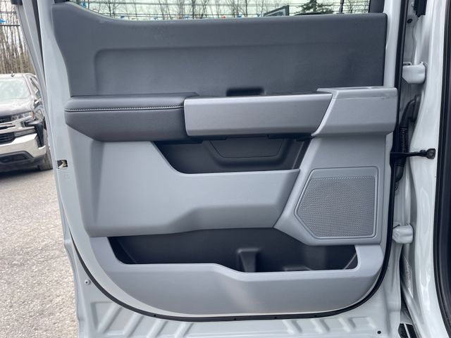 2025 Ford F-350SD XLT - Avalanche exterior view 11