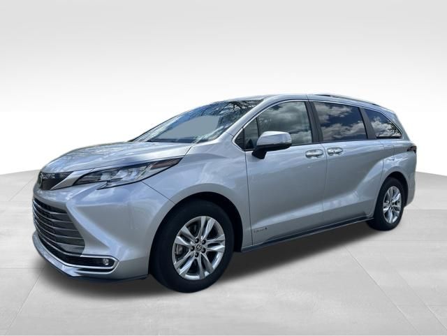 used 2021 Toyota Sienna car, priced at $40,999