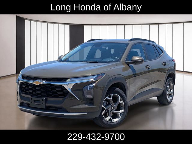 2024 Chevrolet Trax LT's photo