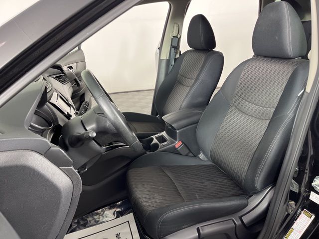 2019 Magnetic Black Pearl Nissan Rogue S FWD SUV