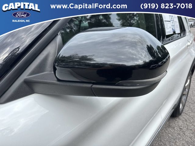 Used 2020 White Ford Platinum image 12
