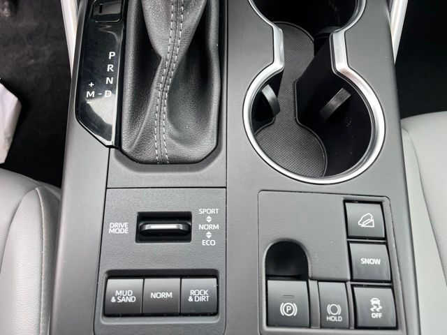 Used 2024 Toyota Highlander SUV