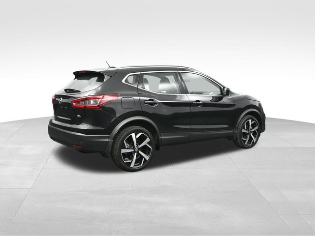 2021 Nissan Rogue Sport SL 2