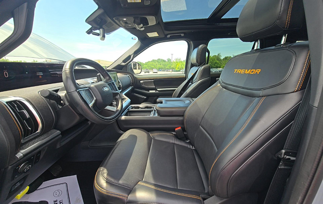Used 2025 Gray Ford Tremor image 4