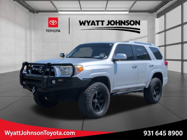 Classic Silver Metallic 2010 Toyota 4Runner SR5 V6 4WD SUV / Crossover 5-Speed Automatic Overdrive