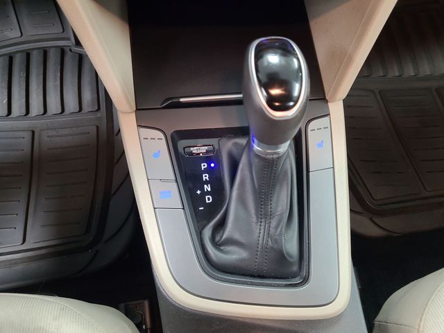 2018 – Hyundai – Elantra