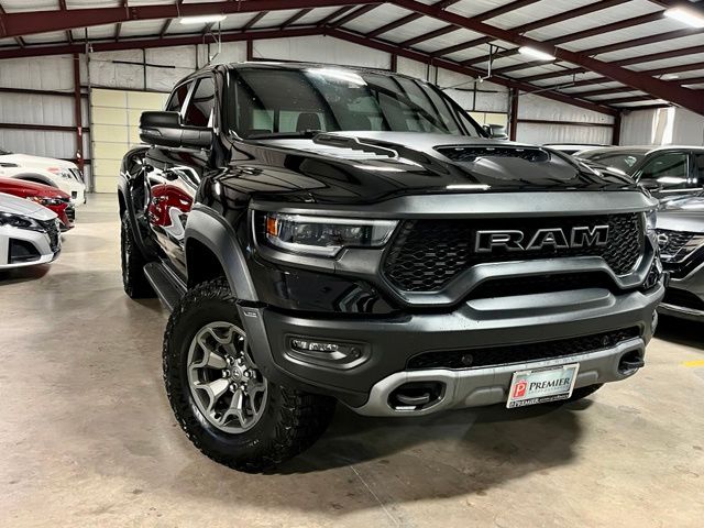 Diamond Black Crystal Pearlcoat 2024 RAM 1500 Pickup Truck All-Wheel Drive 8-Speed Automatic
