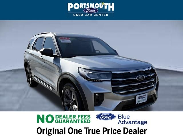 Silver Metallic 2025 Ford Explorer Active AWD SUV / Crossover All-Wheel Drive Automatic