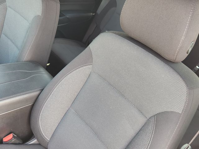 2023 Chevrolet Traverse LT Beige at AutoSavvy Houston Southwest