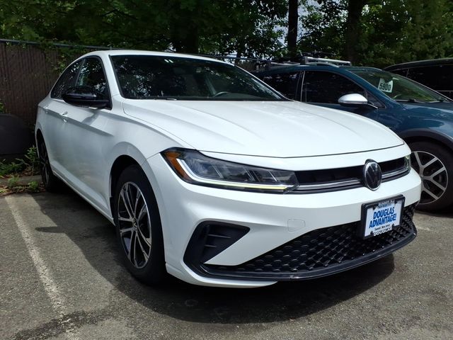 2025 Volkswagen Jetta - Image 4