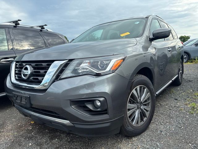 2020 Nissan Pathfinder SV