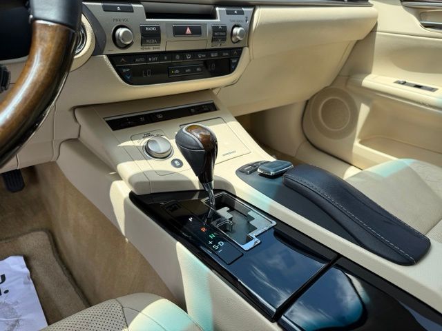 Used 2015 Lexus ES Sedan