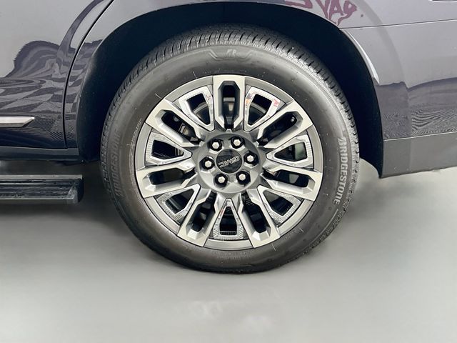 Used 2024 Silver GMC Denali Ultimate image 40
