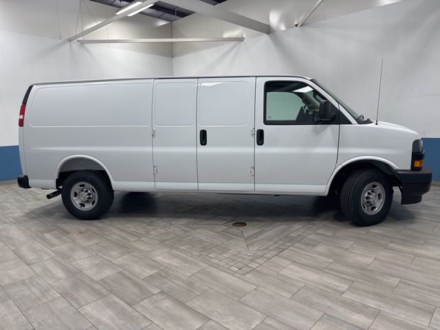 New 2026 Summit White Chevrolet Work Van image 2