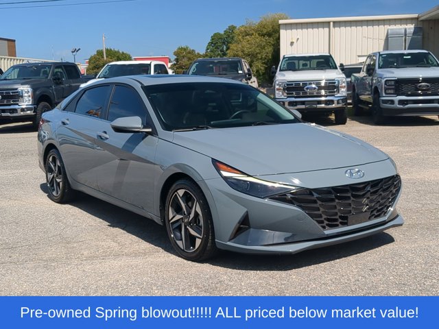 Used 2023 Electric Shadow Hyundai Limited image 15