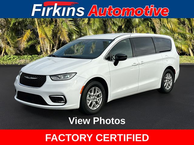 2025 Chrysler Pacifica Select FWD