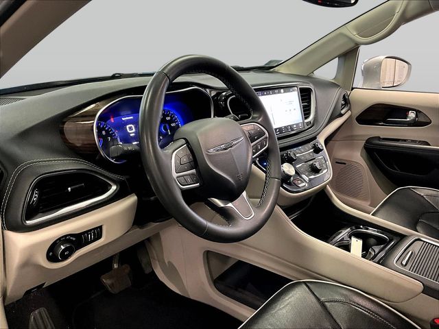 2022 Chrysler Pacifica Limited - 11