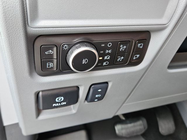 New 2025 Black Ford Lariat image 28