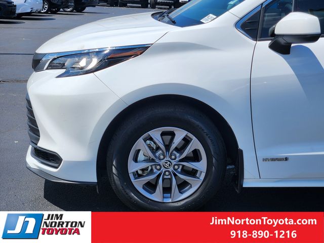 Used 2021 Toyota Sienna Van