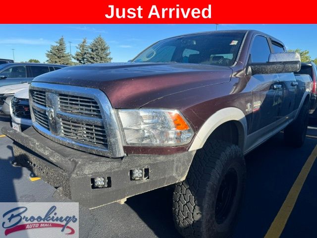 2012 RAM 2500 Rojo (Deep Molten Red Pearlcoat) Camioneta Todo terreno 6 velocidades Automática