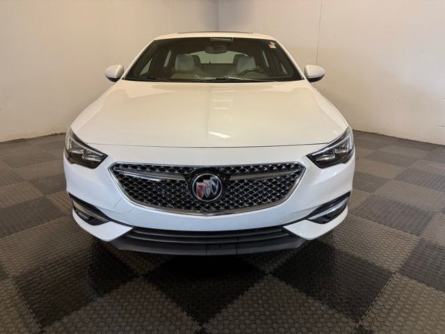 2020 Buick Regal Avenir photo