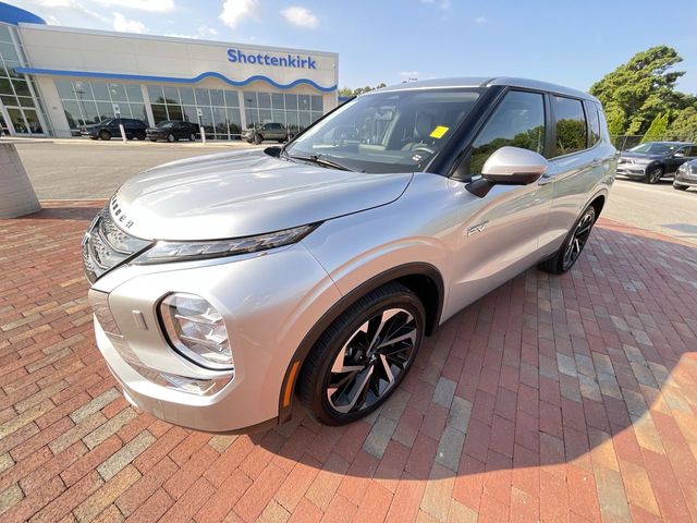 Used 2025 Mitsubishi Outlander PHEV SUV