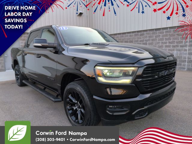 2019 RAM 1500 Negro (Diamond Black Crystal Pearlcoat) Camioneta Todo terreno 8 velocidades Automática
