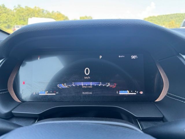 Used 2022 White Jeep Altitude image 32