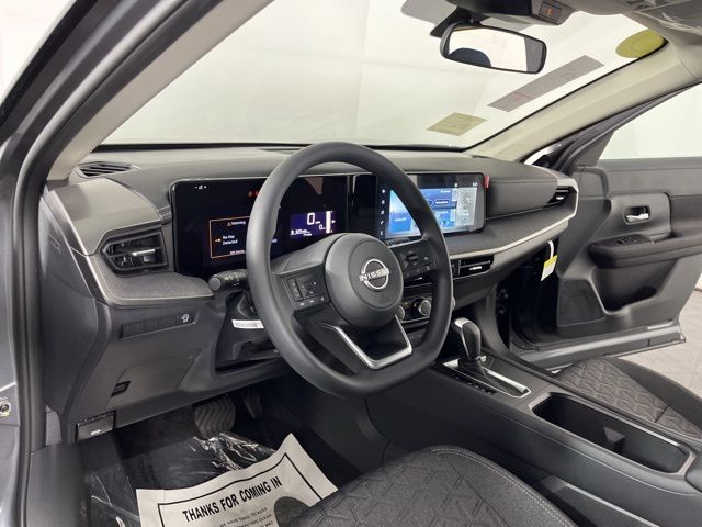 2025 Gun Metallic/Super Black Nissan Kicks SV FWD SUV