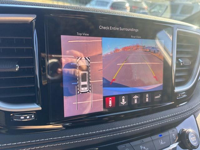 New 2026 Silver Chrysler Select image 19