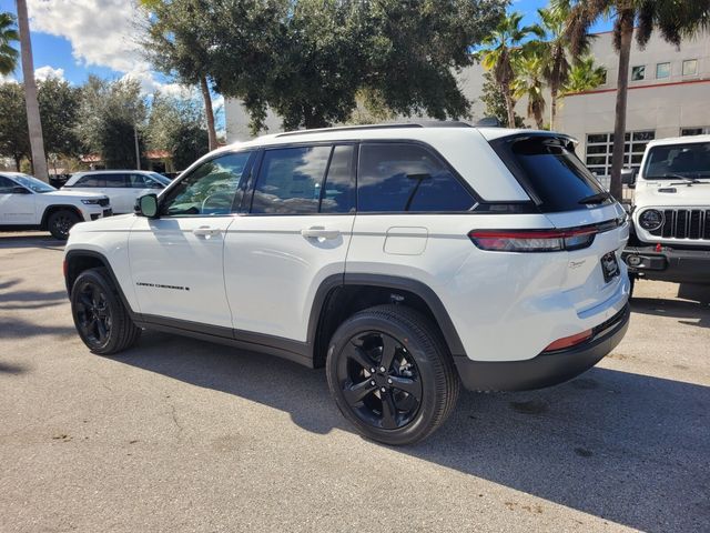 New 2025 White Jeep Altitude X image 10