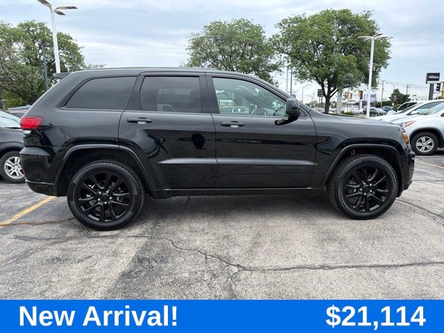 Diamond Black Crystal Pearlcoat 2020 Jeep Grand Cherokee SUV / Crossover Four-Wheel Drive 8-Speed Automatic