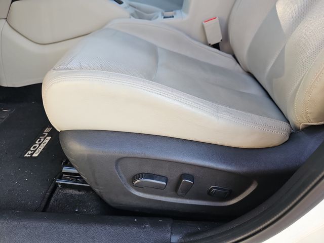 Certified Used 2020 White Nissan SL image 16