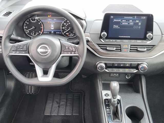 Used 2025 Nissan Altima Sedan