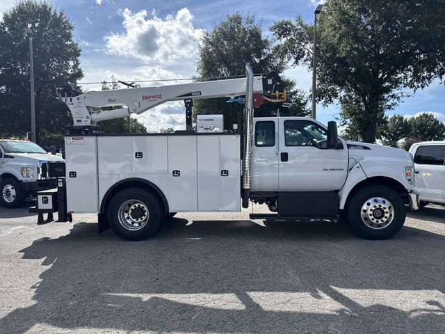 2026 Ford F-750 SuperCab photo 8