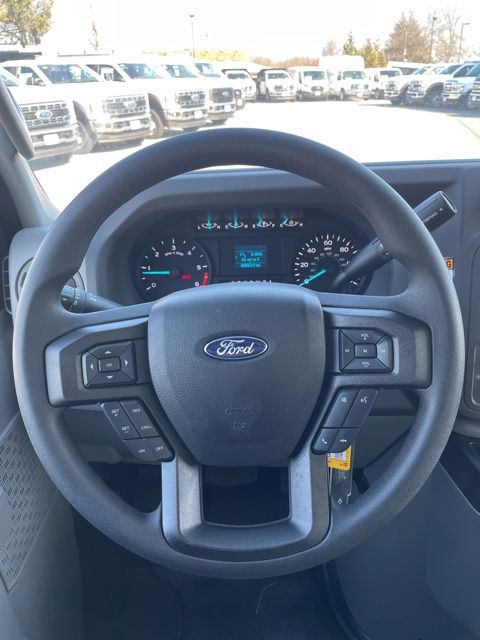 2025 Ford E-Series E-350 SD