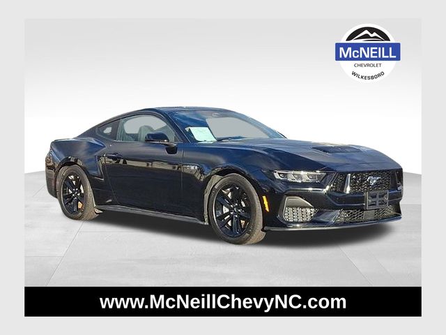 Shadow Black 2025 Ford Mustang GT Fastback RWD Coupe Rear-Wheel Drive 6-Speed Manual