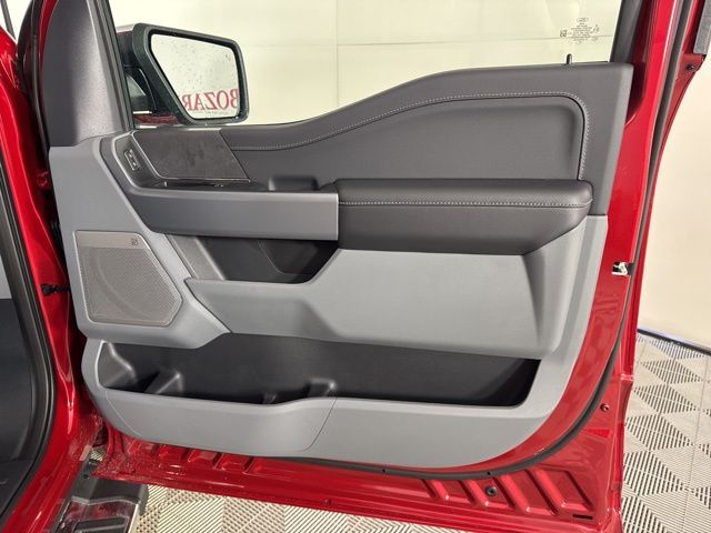 2025 Rapid Red Metallic Tinted Clearcoat Ford F-150 XLT 4X4 Truck