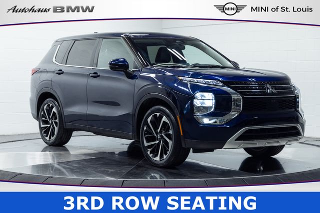 Cosmic Blue Metallic 2024 Mitsubishi Outlander SUV / Crossover Front-Wheel Drive Continuously Variable Transmission