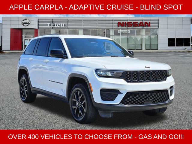 Bright White Clearcoat 2025 Jeep Grand Cherokee Altitude 4WD SUV / Crossover Four-Wheel Drive 8-Speed Automatic