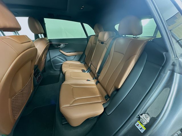 2021 Audi Q8 Premium Plus 25