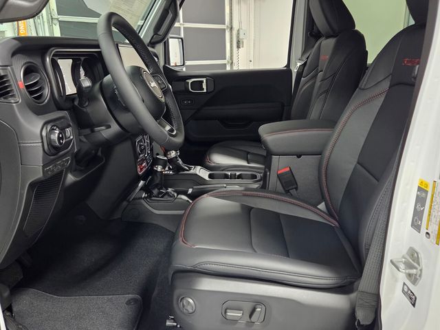 New 2026 White/off-white Jeep Rubicon X image 5