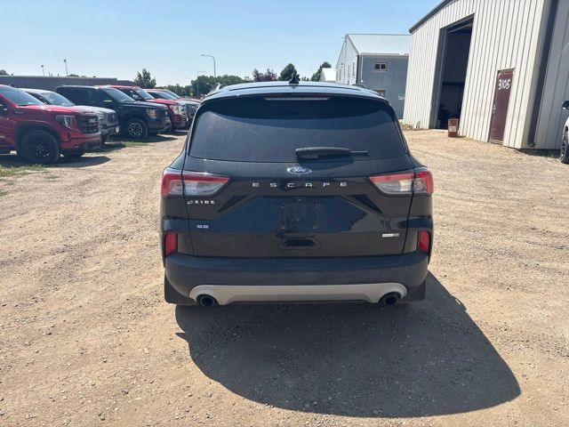 2020 Black Metallic Ford Escape SE AWD SUV