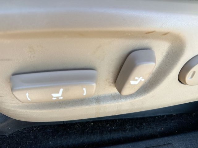 Used 2018 Red Toyota SR5 image 15