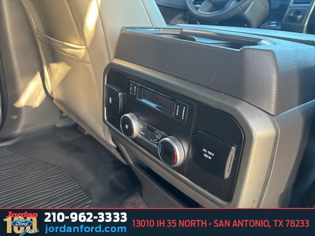 Used Car 2018 Ford Expedition  Xlt For Sale Under $25,000 In San Antonio, Texas