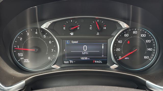 Used 2024 White Chevrolet LT image 13